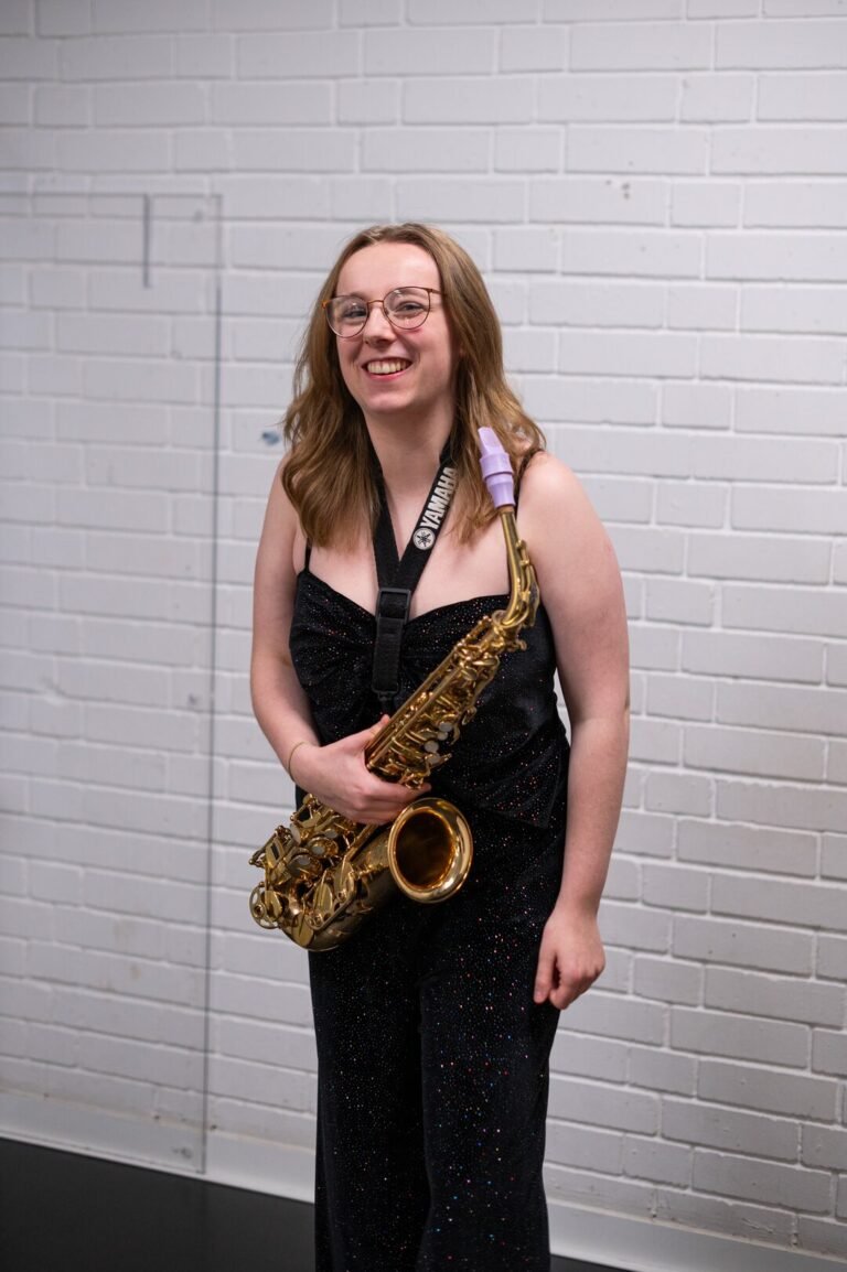 Jasmine Sax secondary photo